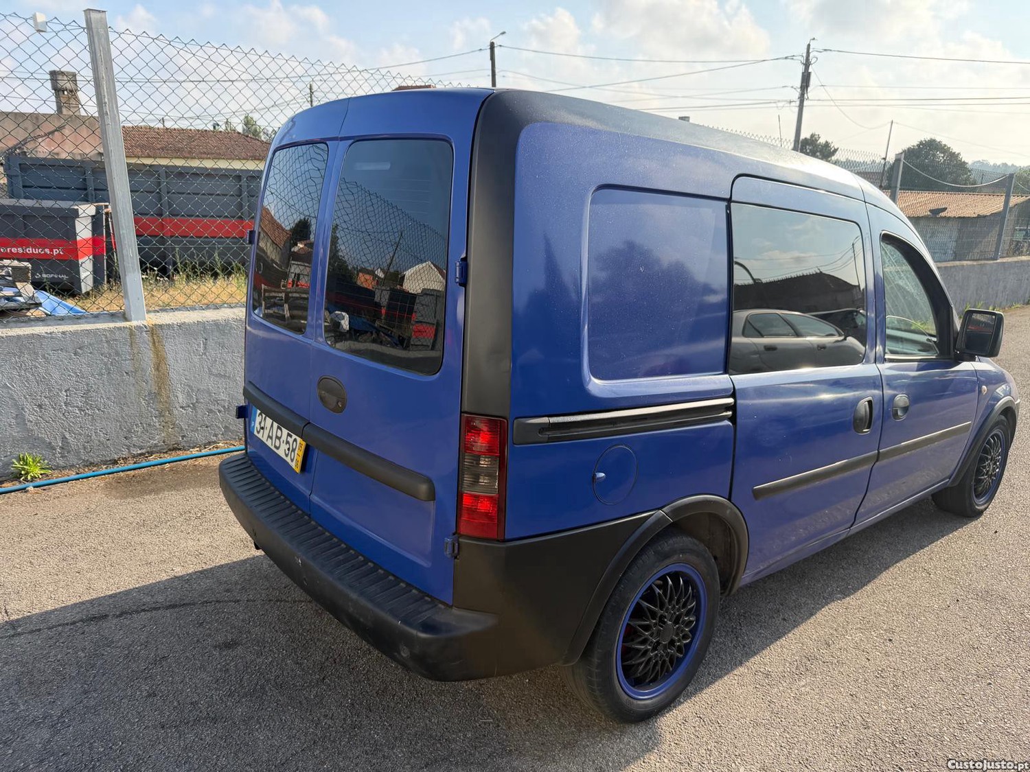 Opel Combo 1.3CDTi — fotografia 8