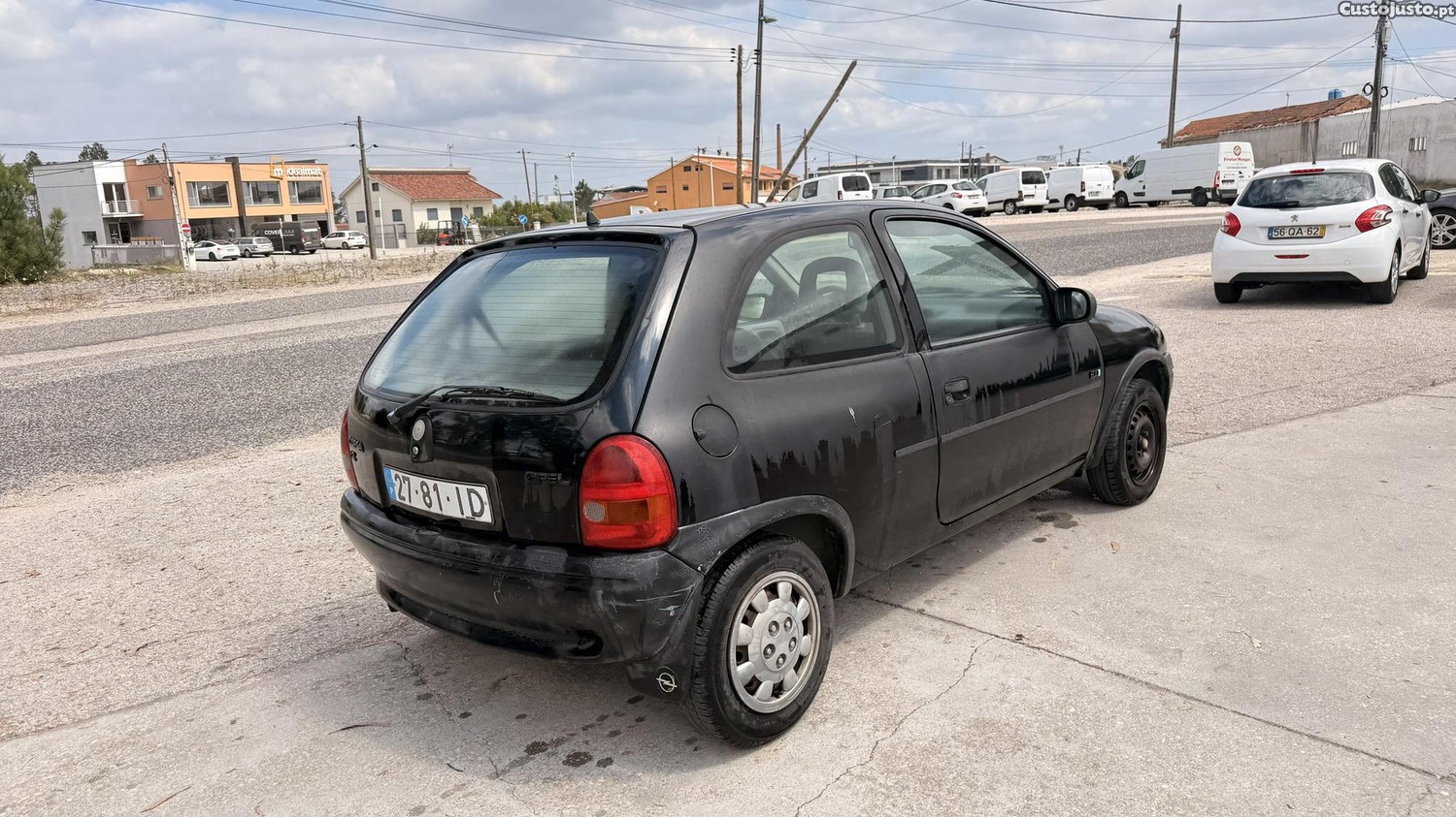 Opel Corsa B 1.2i de 1997 — fotografia 10