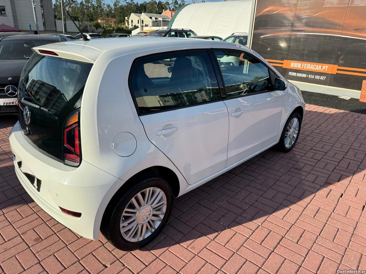 Volkswagen Up! 1.0 MoveAuto — fotografia 3