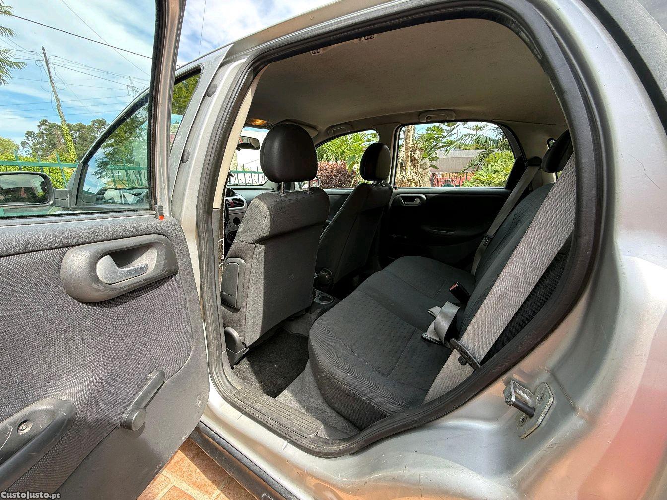 Opel Corsa C 1.2 — fotografia 3