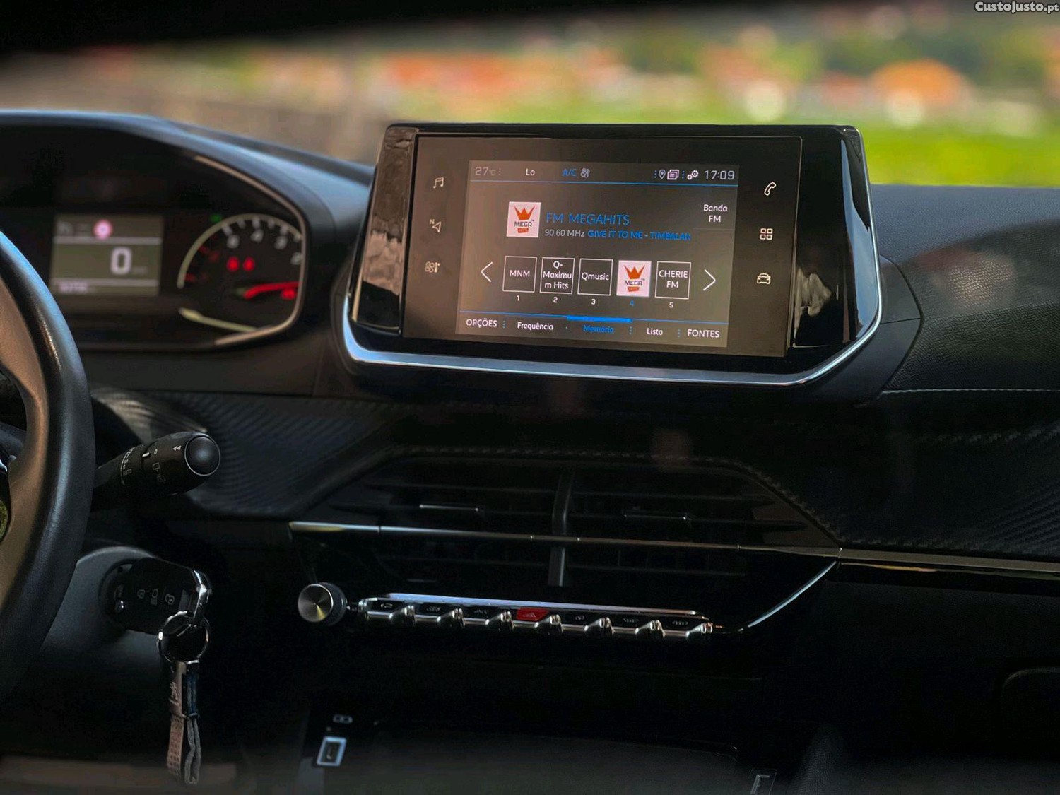 Peugeot 2008 BLUEHDI Active Pack — fotografia 4