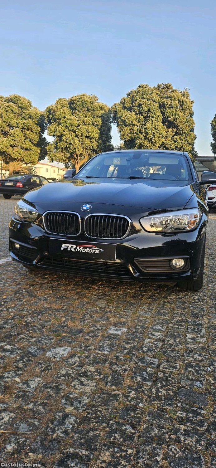BMW 114 urban line — fotografia 9
