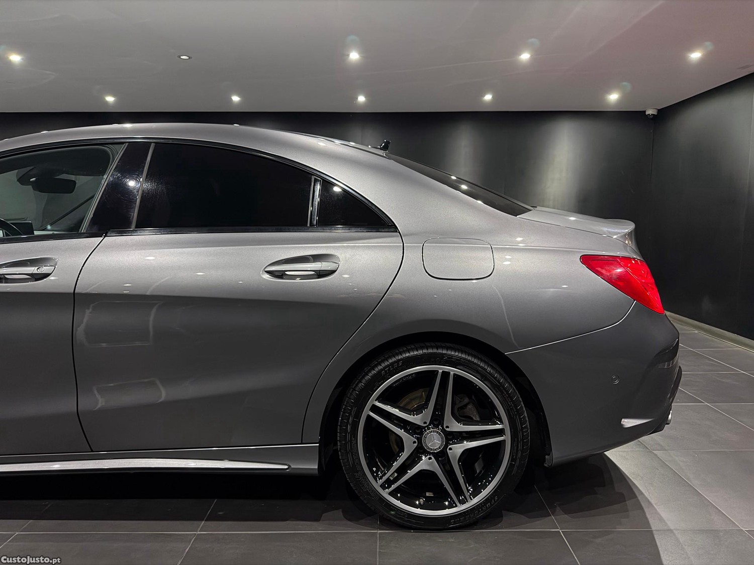 Mercedes-Benz CLA 180 d AMG Line — fotografia 21
