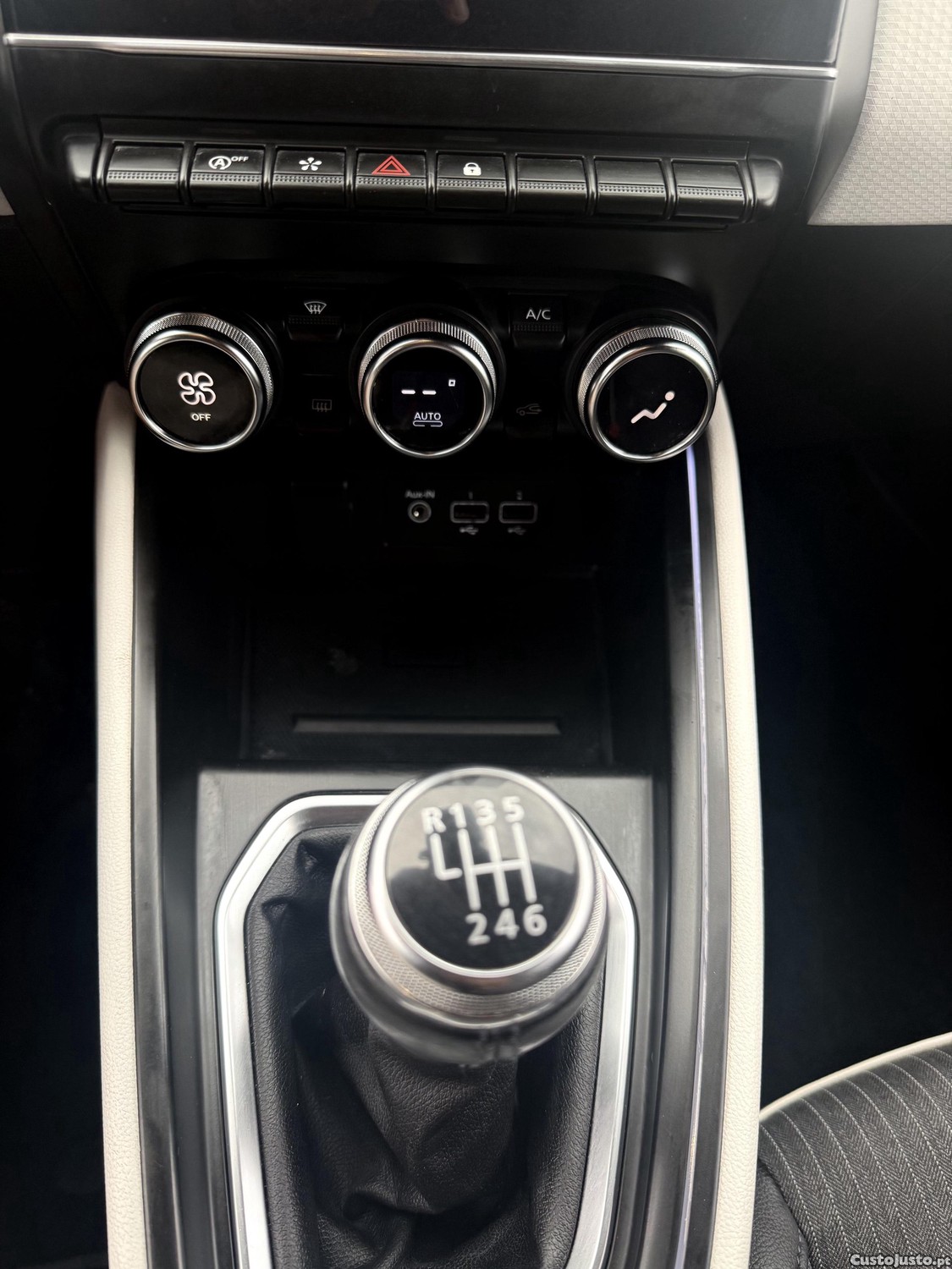 Renault Clio Limited — fotografia 7