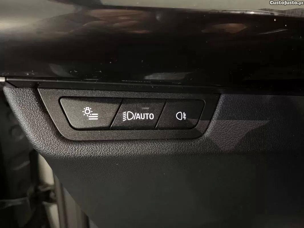 BMW iX1 Xdrive30 — fotografia 6