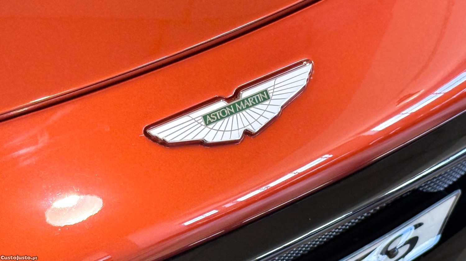 Aston Martin Vantage V8 — fotografia 13