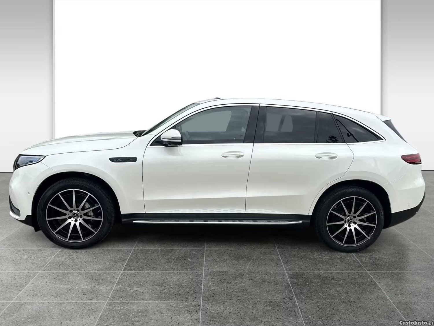 Mercedes-Benz EQC 400 4Matic AMG Line — fotografia 13