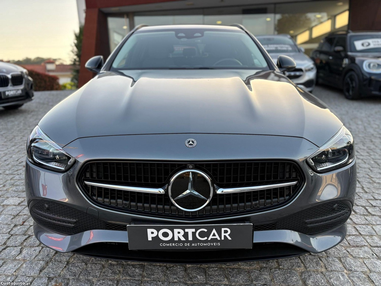 Mercedes-Benz C 300 e Avantgarde — fotografia 18