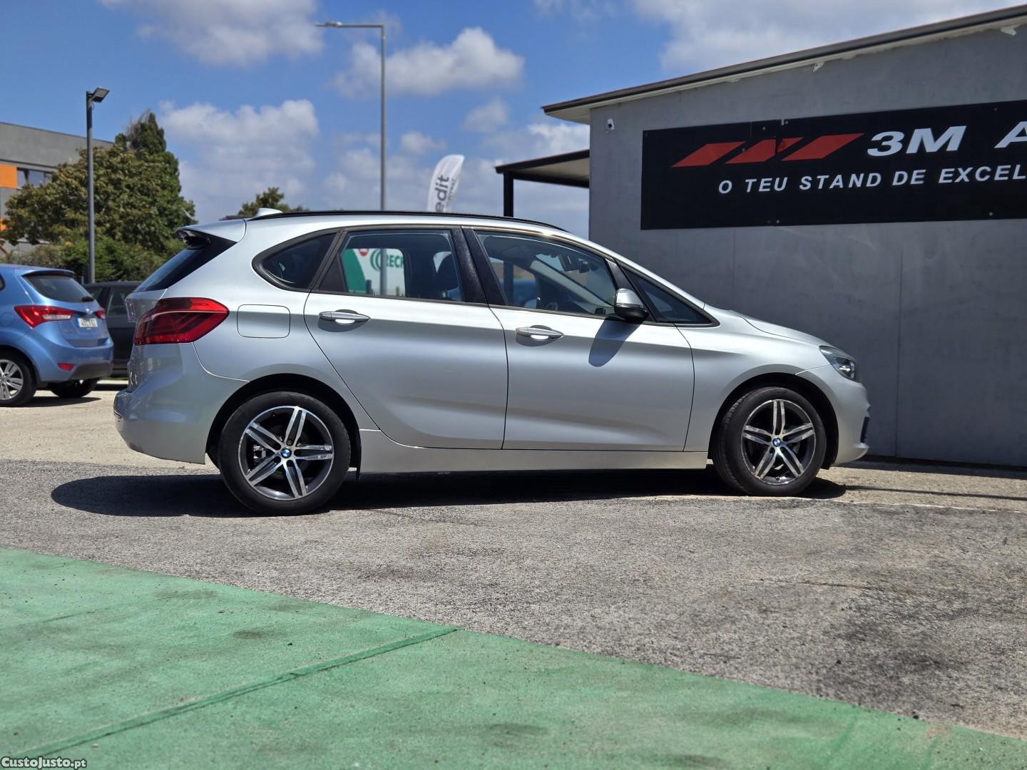 BMW 216 Active Tourer d Advantage — fotografia 10