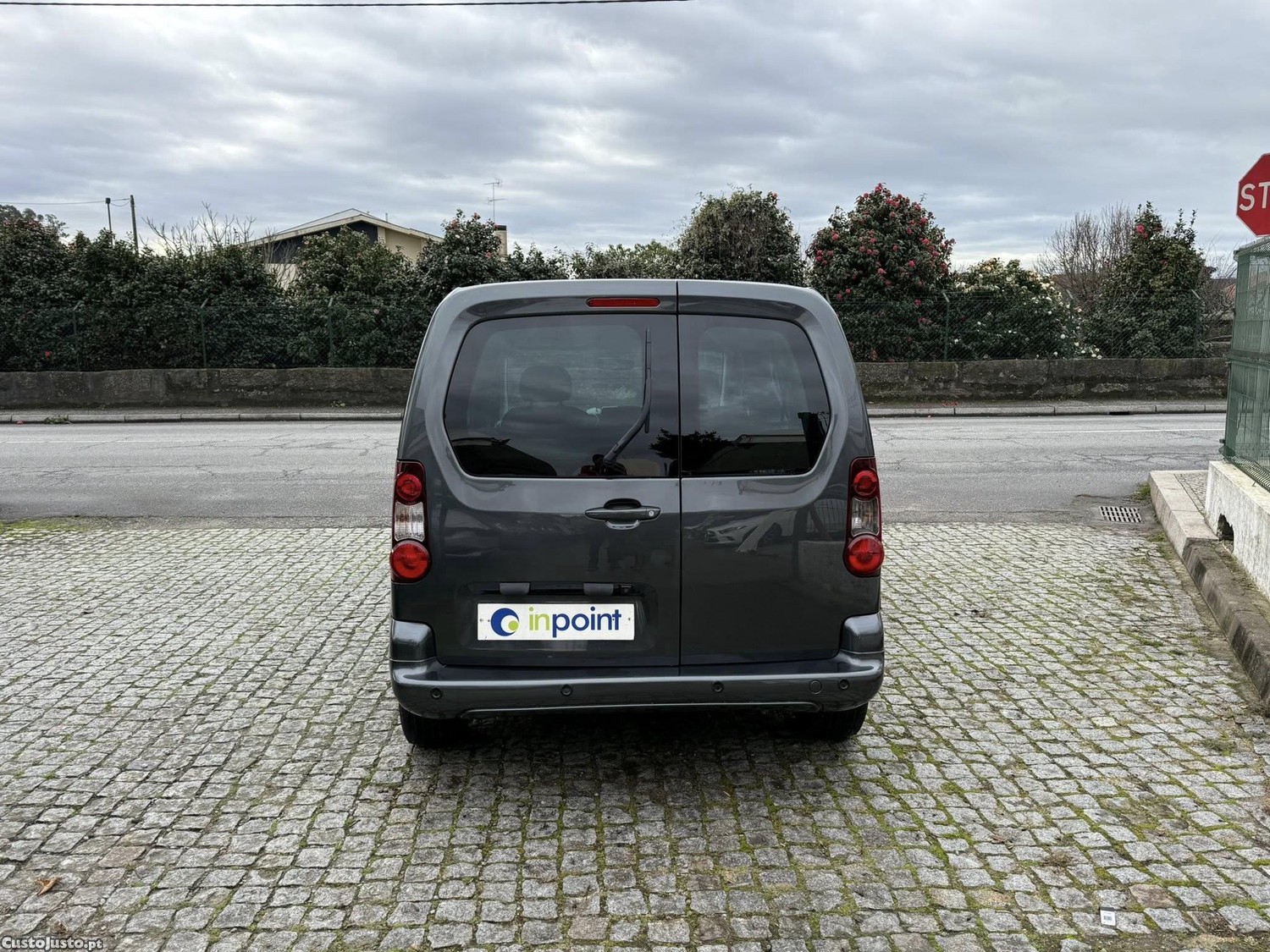 Peugeot Partner 1.6 HDI Style 5 Lugares - 18 foto 5