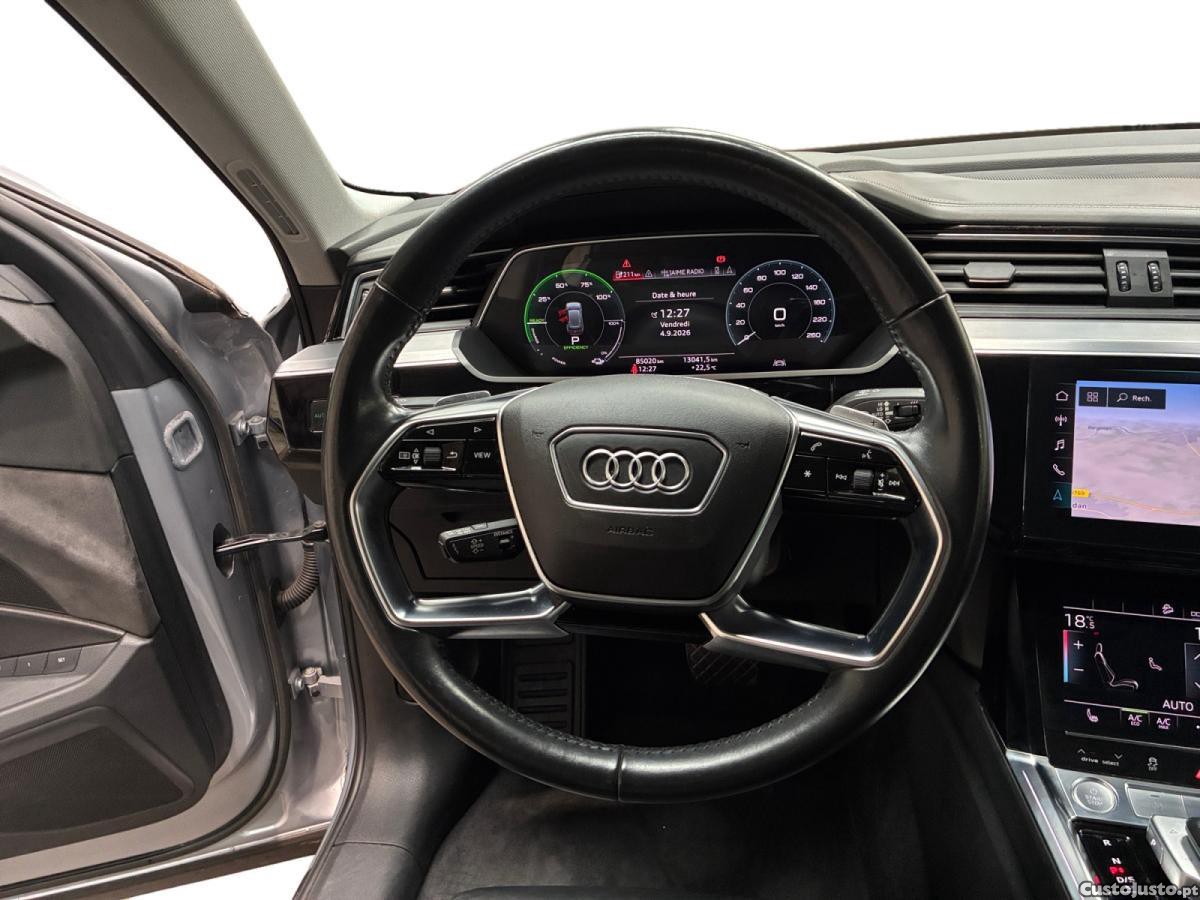 Audi e-tron 50 quattro - 20 — photo 5