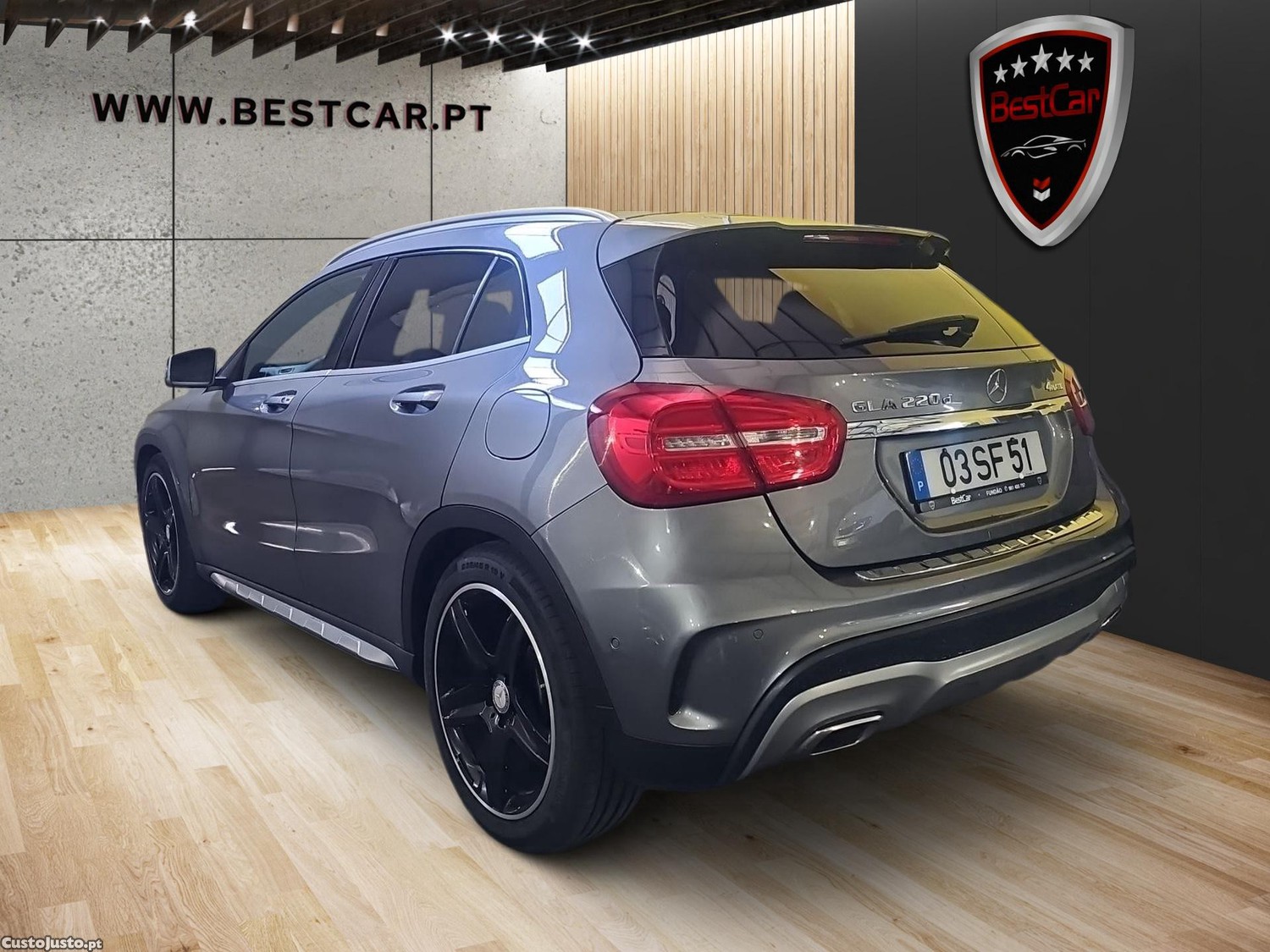 Mercedes-Benz GLA 220 D 4matic — fotografia 12