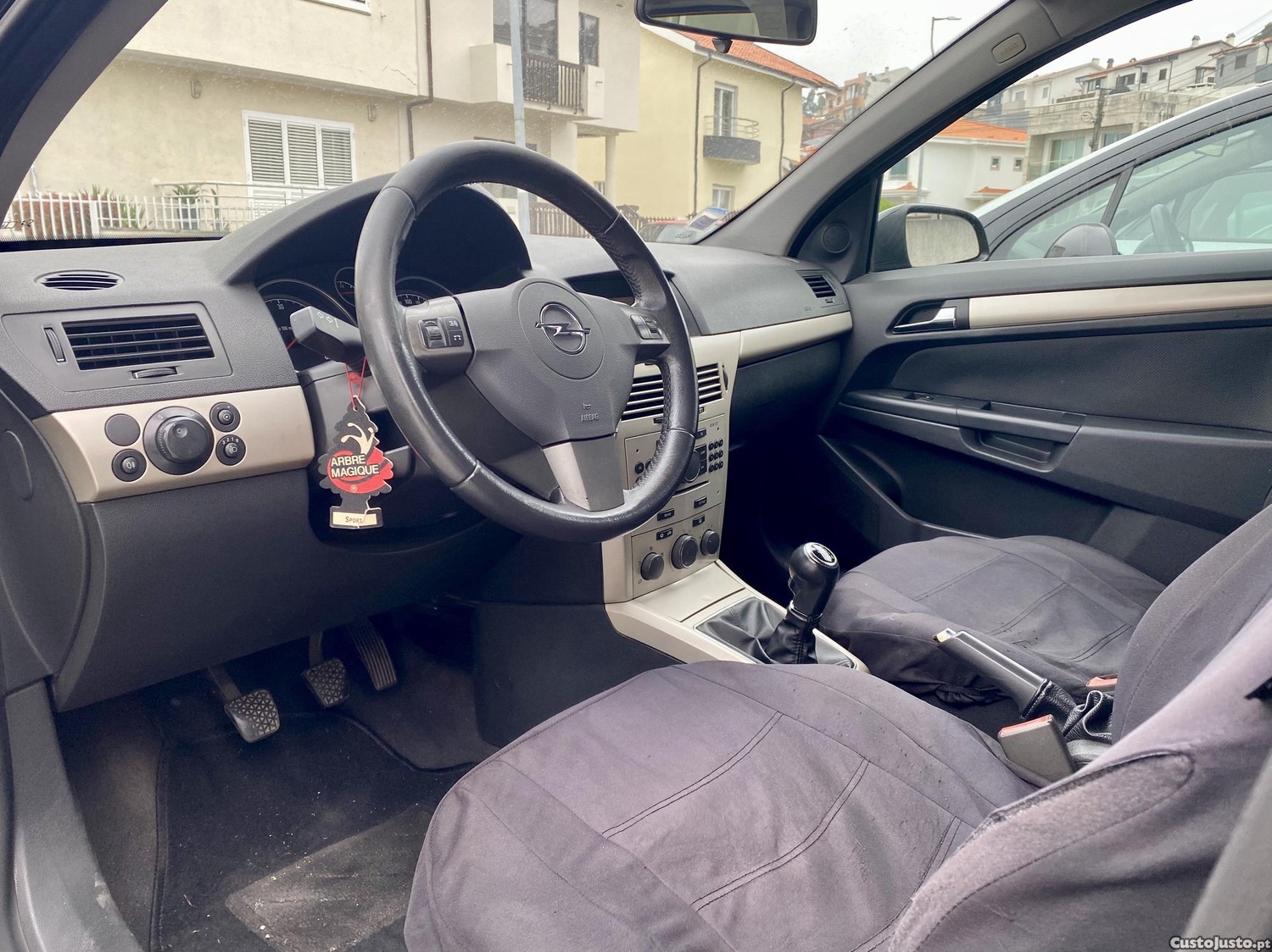 Opel Astra 1.3CDTI 95CV — fotografia 7