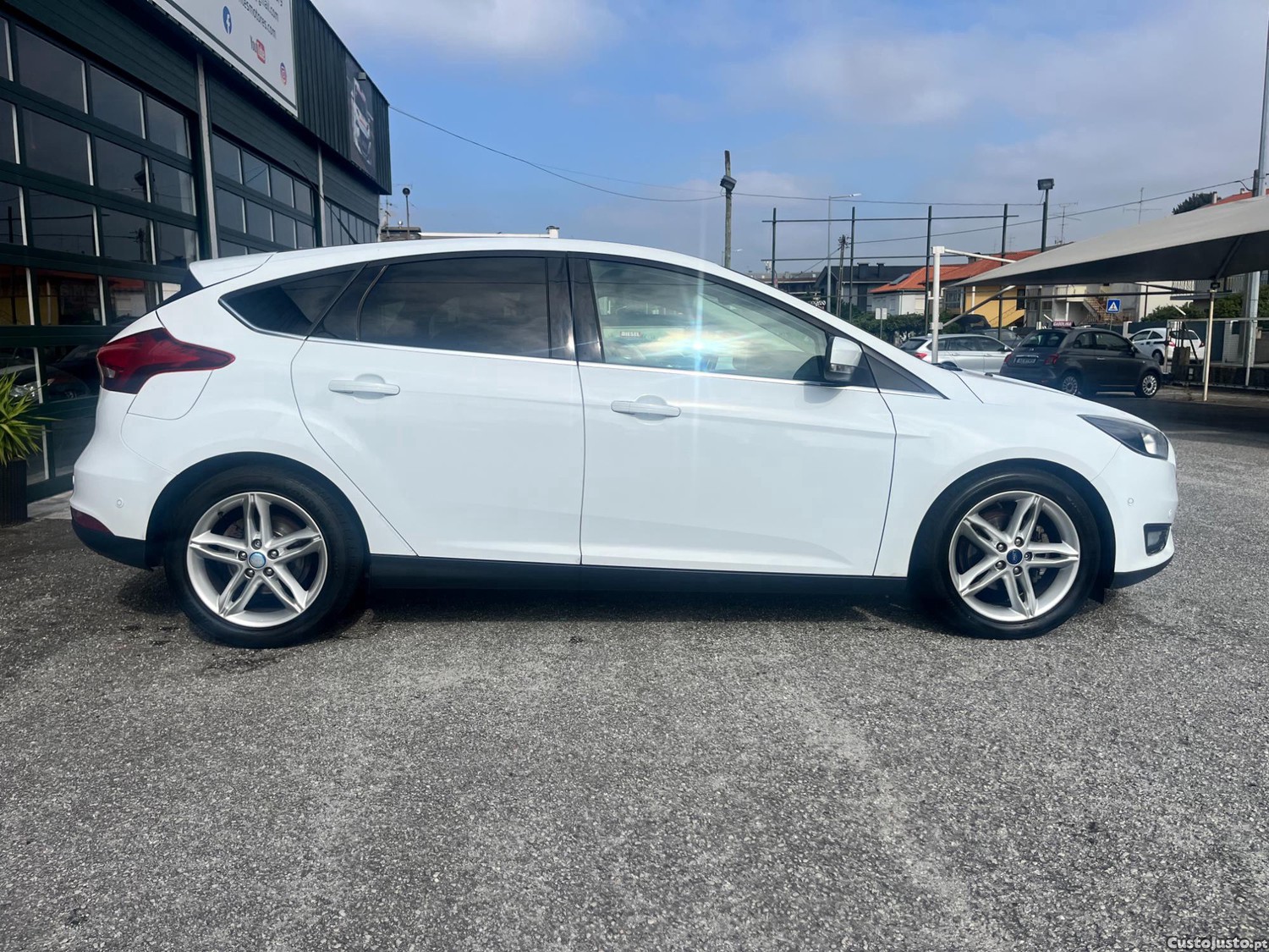 Ford Focus 1.5 TDCi Titanium — fotografia 9