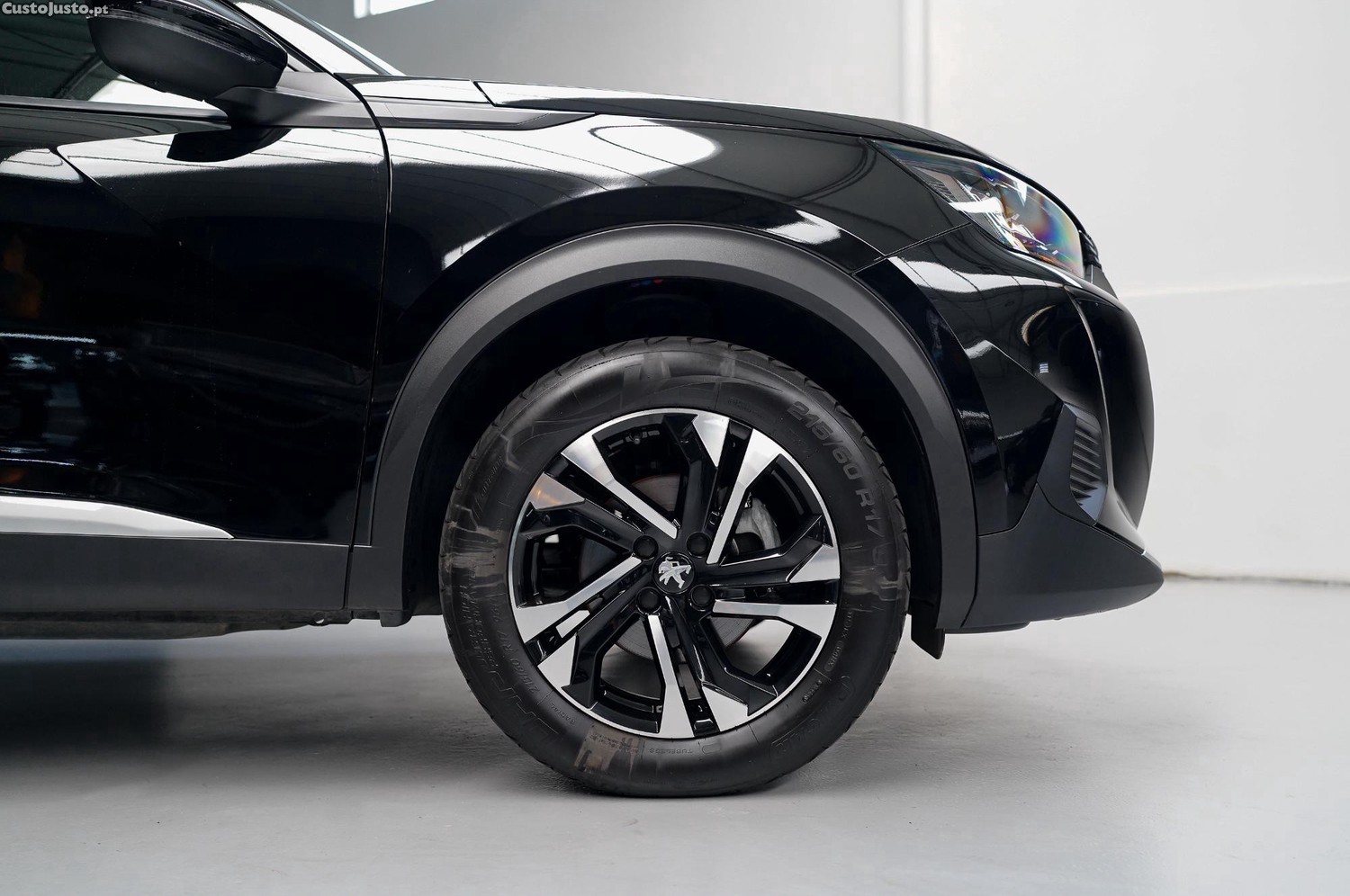Peugeot 2008 1.2 PureTech Allure Auto. — fotografia 19