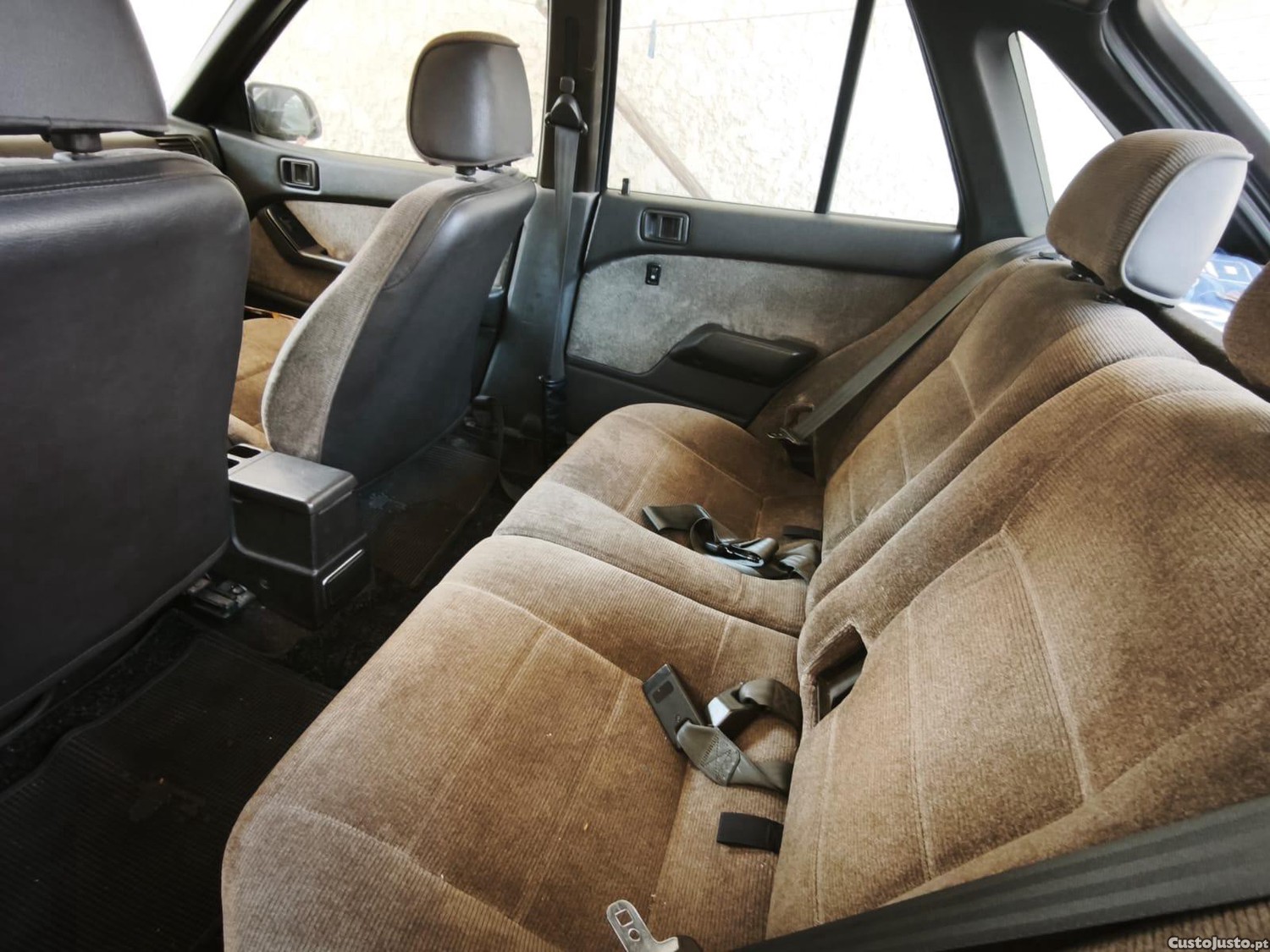Mitsubishi Lancer GLX — fotografia 5