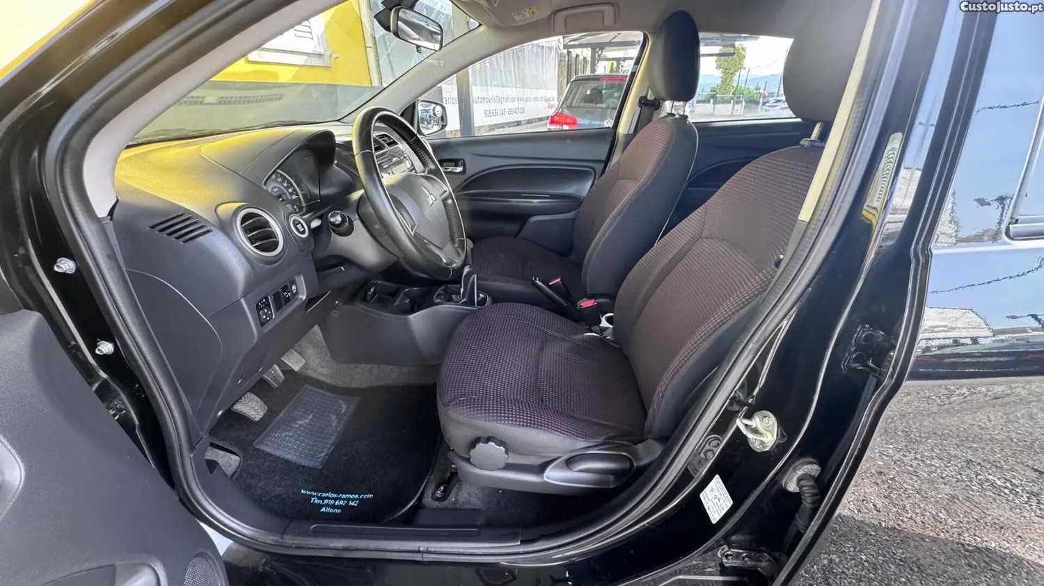 Mitsubishi Space Star 1.2 Intense Connect Edition — fotografia 20