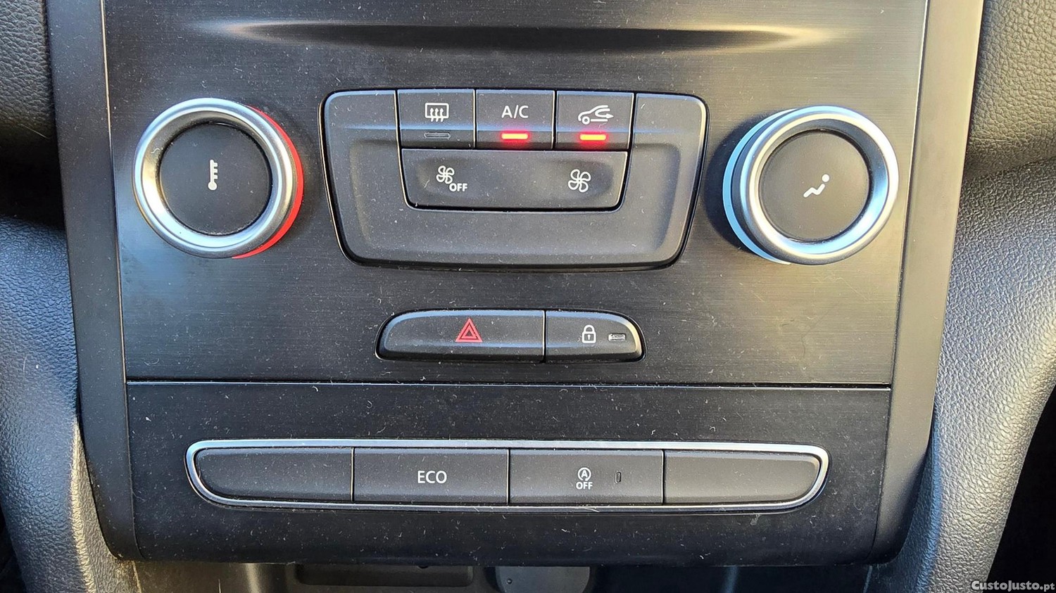 Renault Mégane 1.5 dCi Zen ECO — fotografia 10