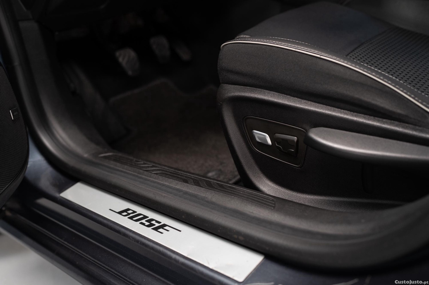 Renault Mégane 1.5 dCi Bose Edition — fotografia 8