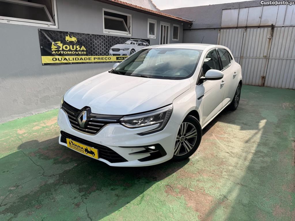 Renault Mégane 1.6 E-Tech Hybrid/Plug-In 160cv - 22 foto 2