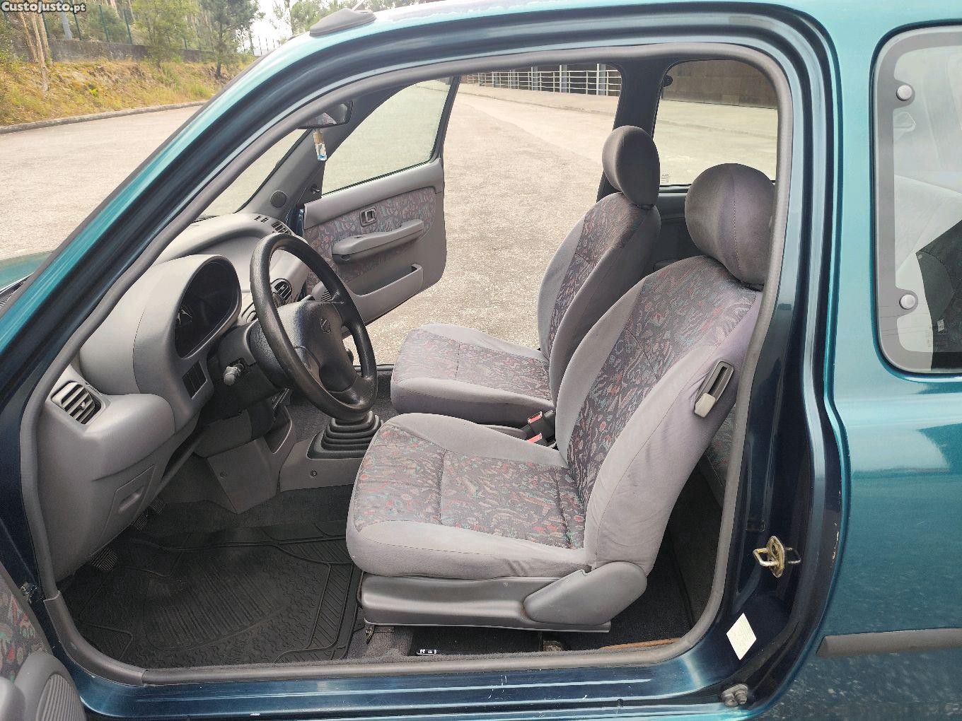 Nissan Micra 1.0 — fotografia 5