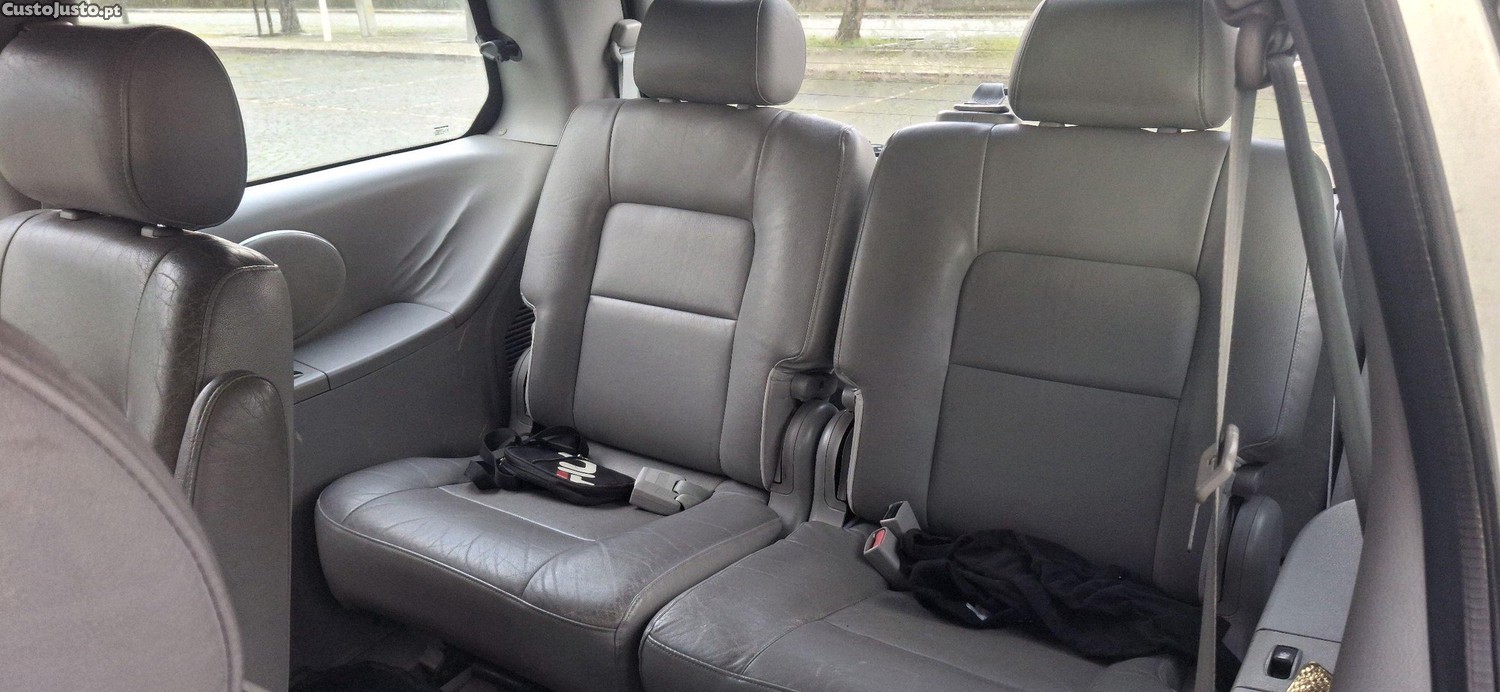 Kia Carnival carnival — fotografia 3