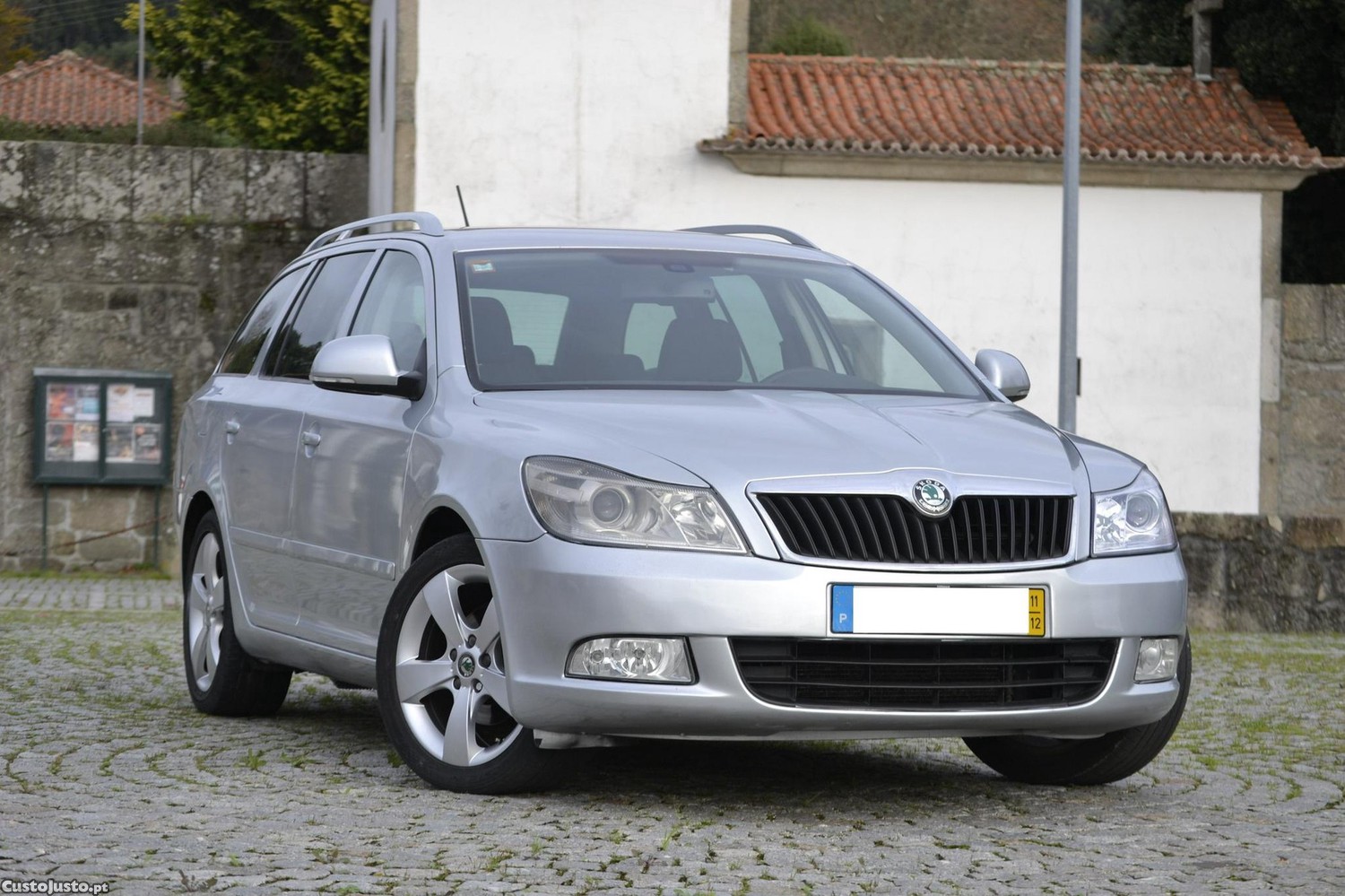 Skoda Octavia 1.6 TDi Sportline — fotografia 18