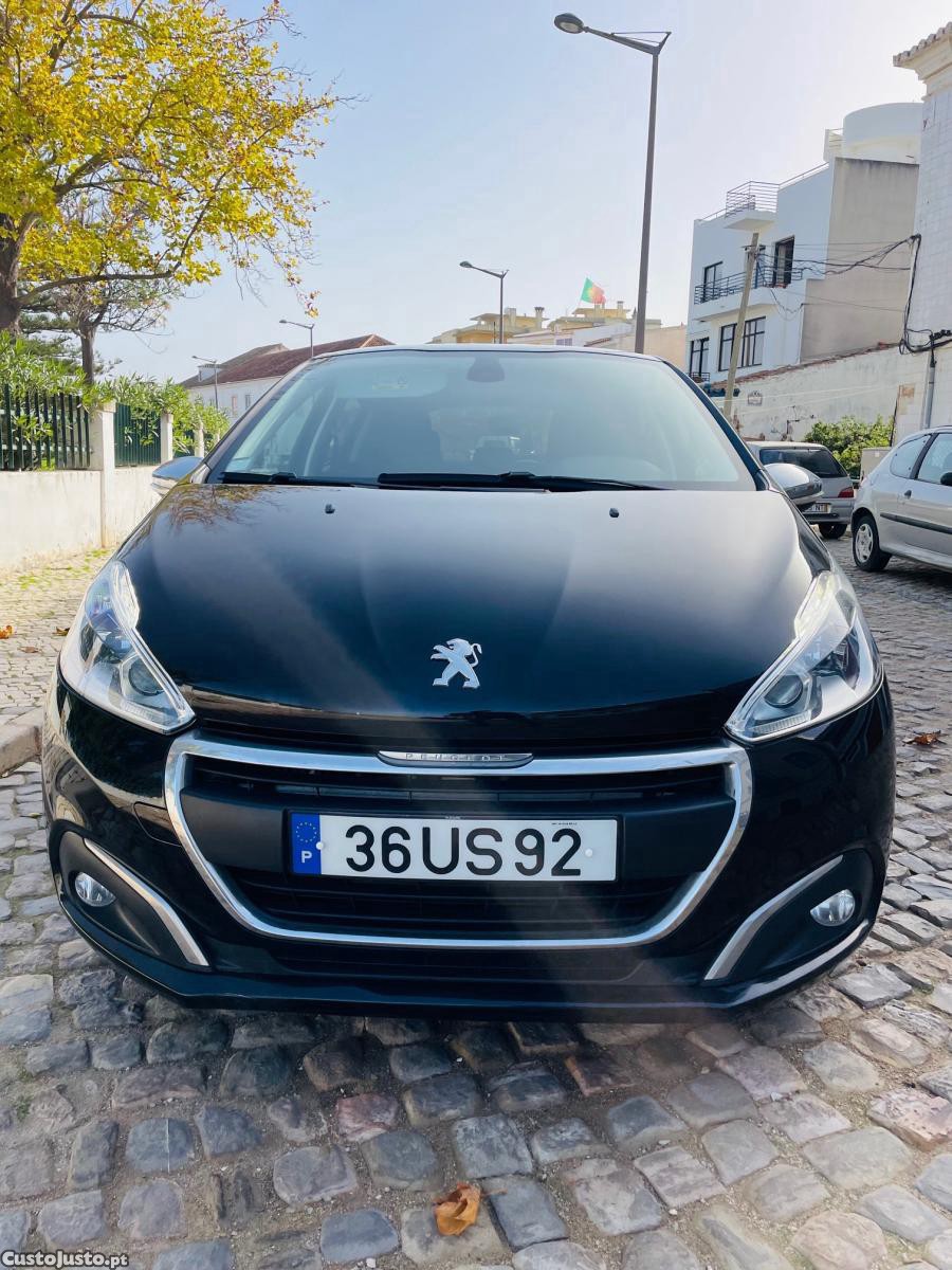 Peugeot 208 1.6 HDI STYLE - 18 foto 3