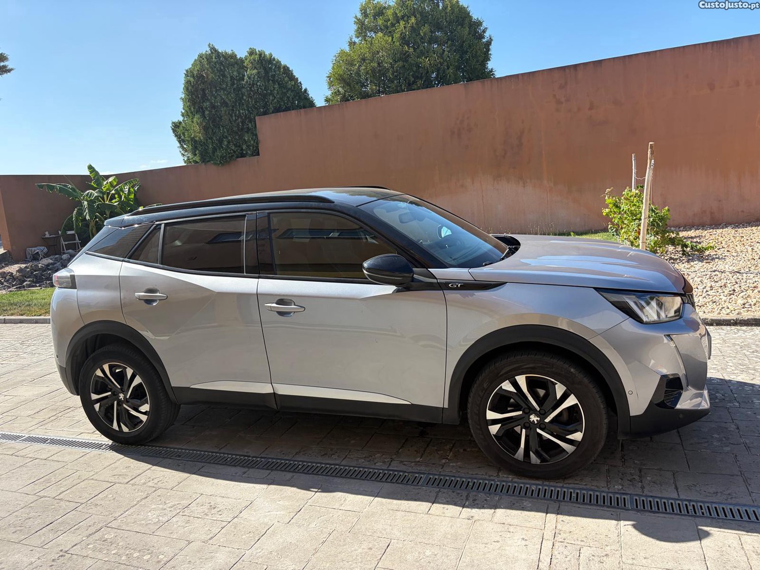 Peugeot 2008 GT Line 1.5 BlueHDi 110cv — fotografia 4