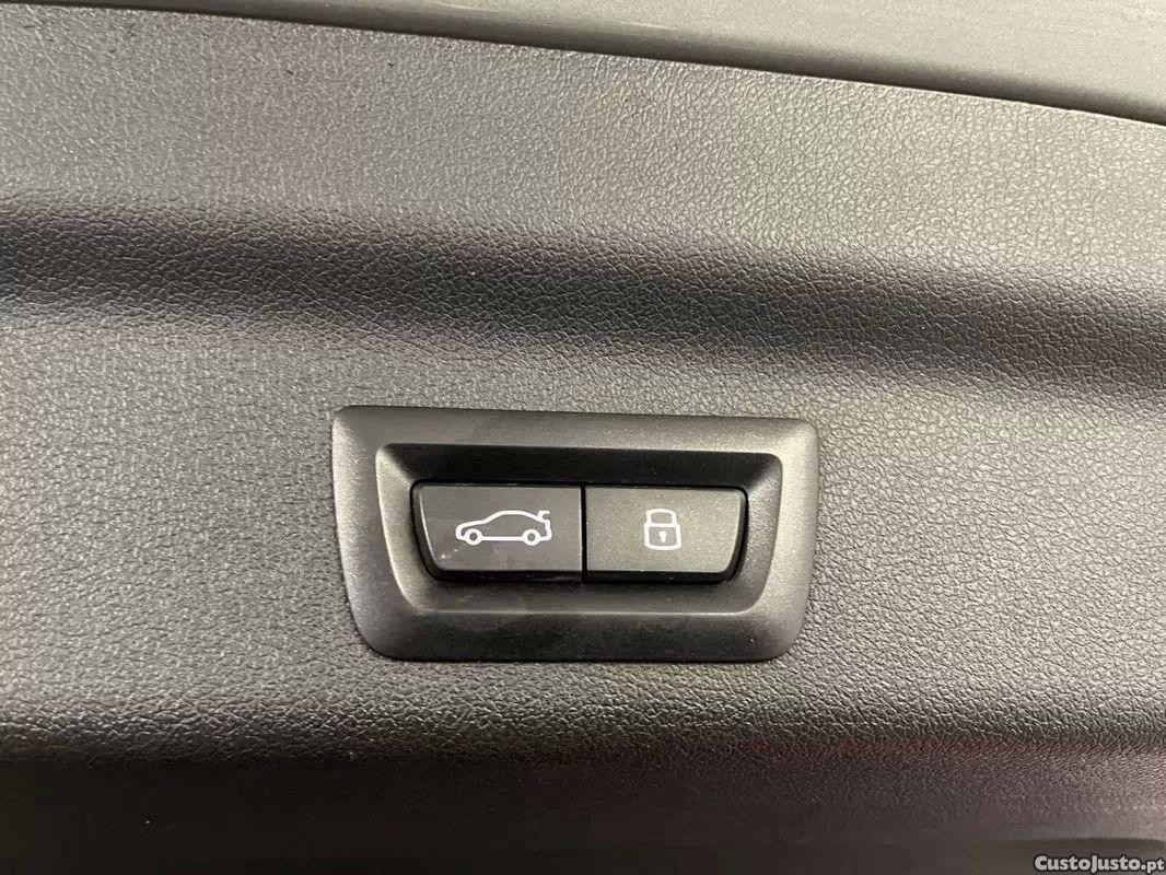 BMW iX1 Xdrive30 — fotografia 4