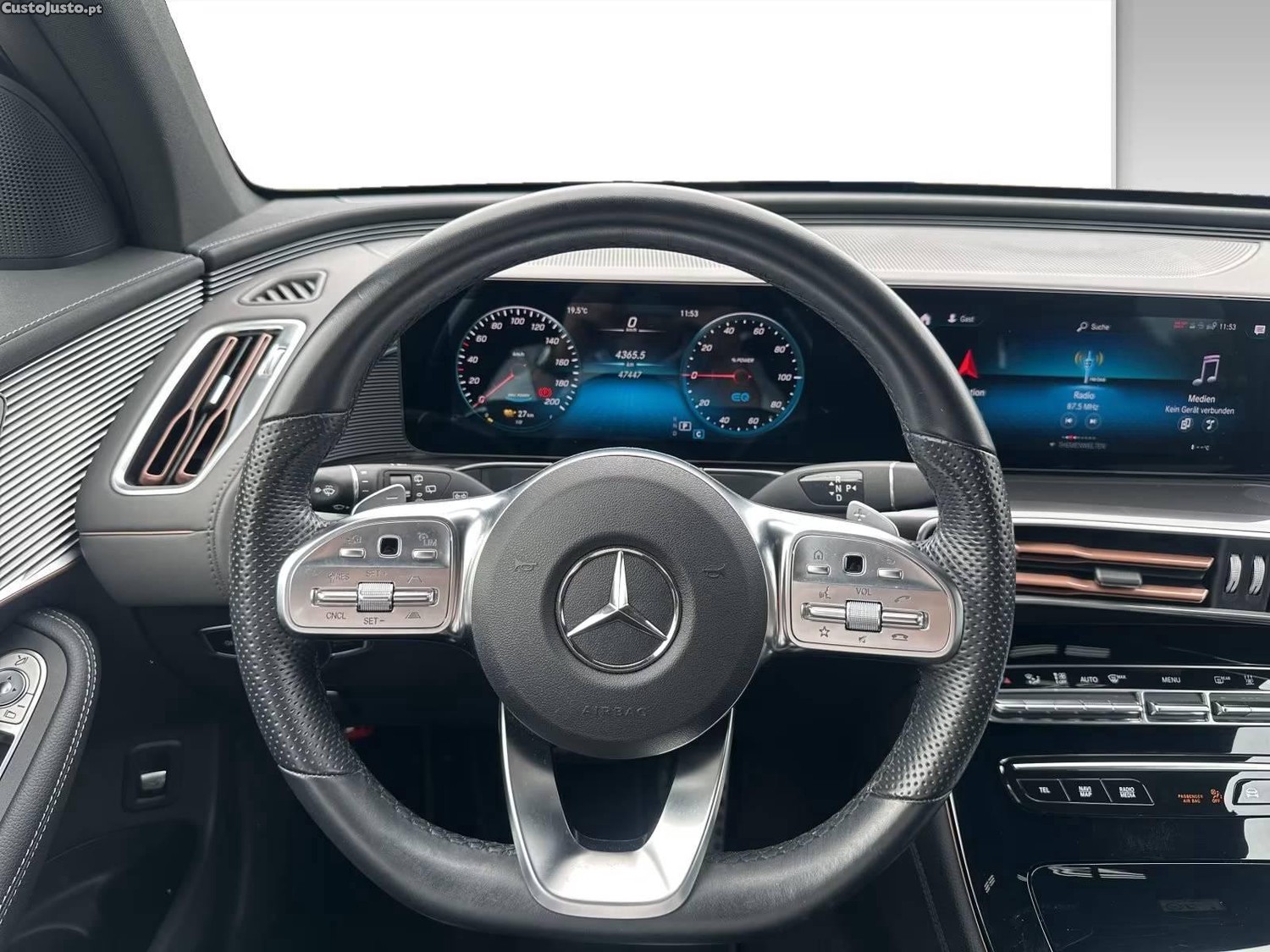 Mercedes-Benz EQC 400 4Matic AMG Line — fotografia 7