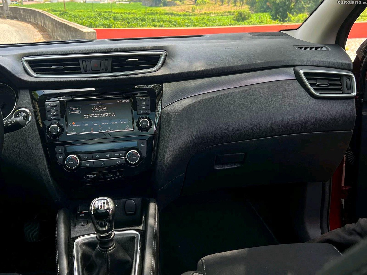Nissan Qashqai 1.5 dCi N-CONNECTA — fotografia 5