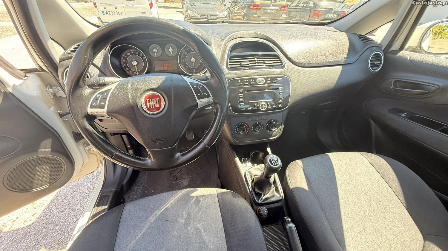 Fiat Punto 1.3 D Multijet de 2016 — fotografia 4