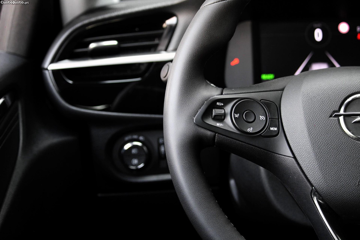 Opel Corsa e e-Elegance — fotografia 7