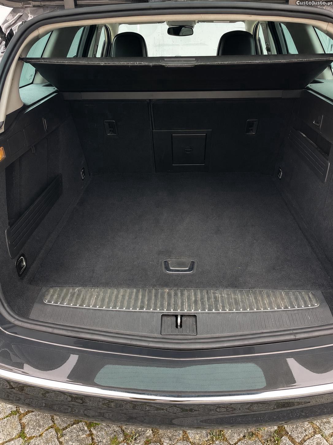 Opel Astra Sports Tourer — fotografia 2