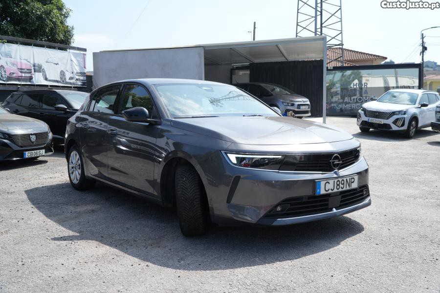 Opel Astra 1.2 T Edition — fotografia 8