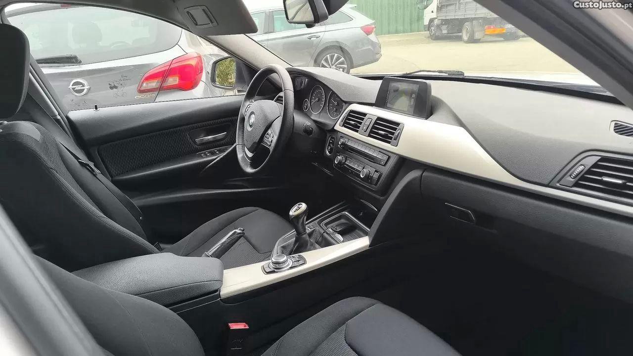 BMW 318 D xdrive line luxury — fotografia 9