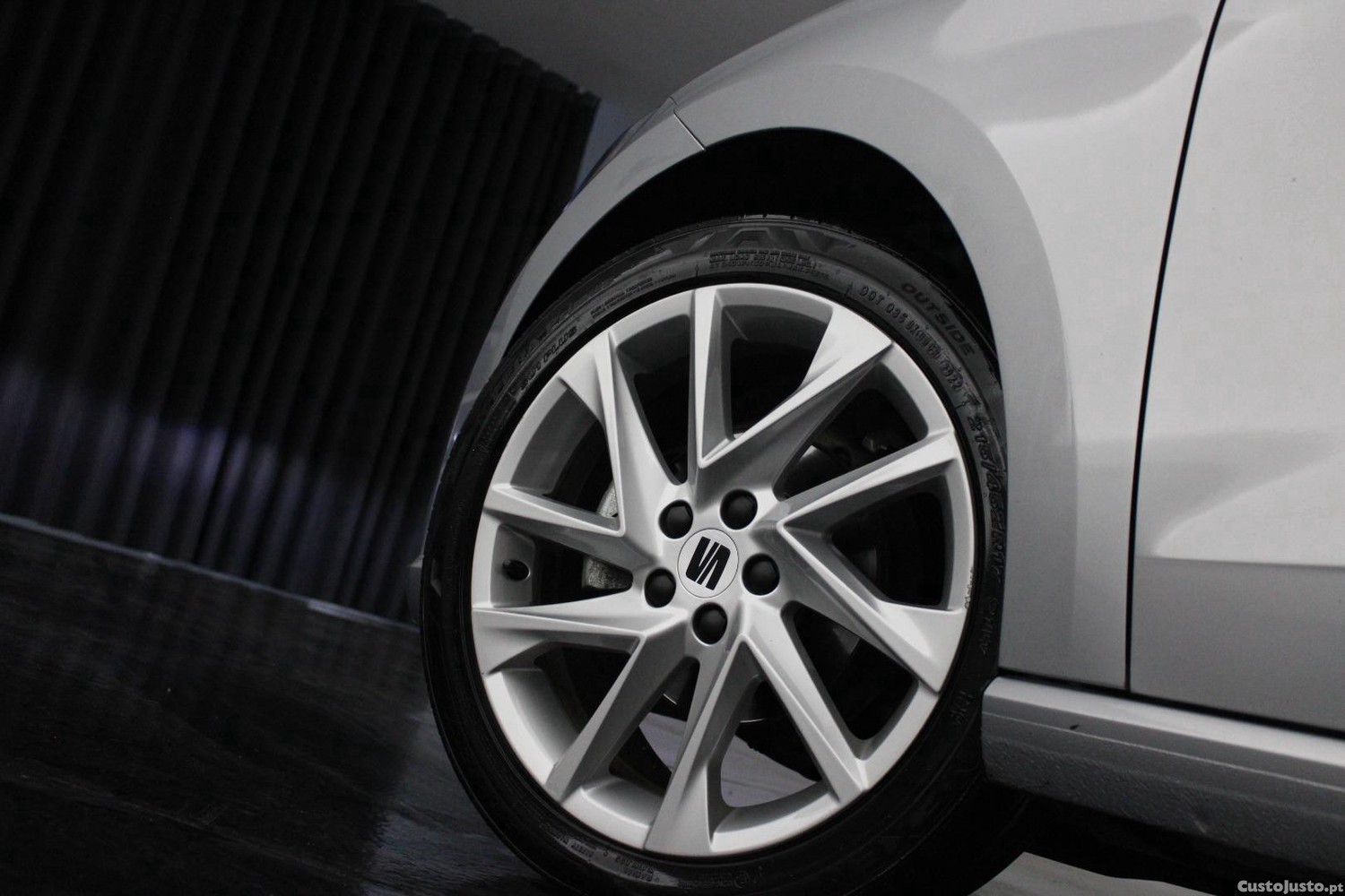 SEAT Ibiza 1.0 TSI FR — fotografia 4