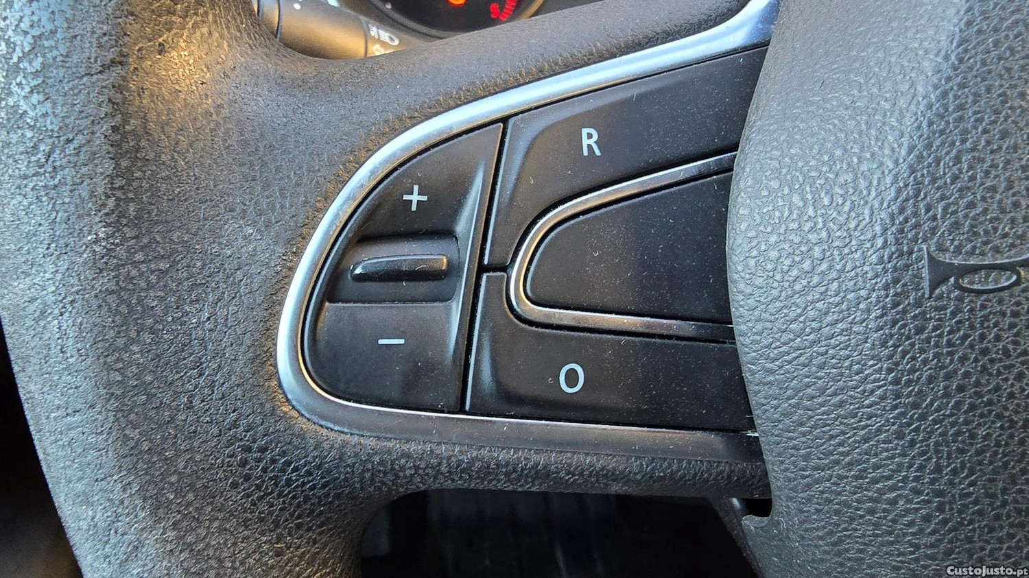 Renault Mégane 1.5 dCi Zen ECO — fotografia 17
