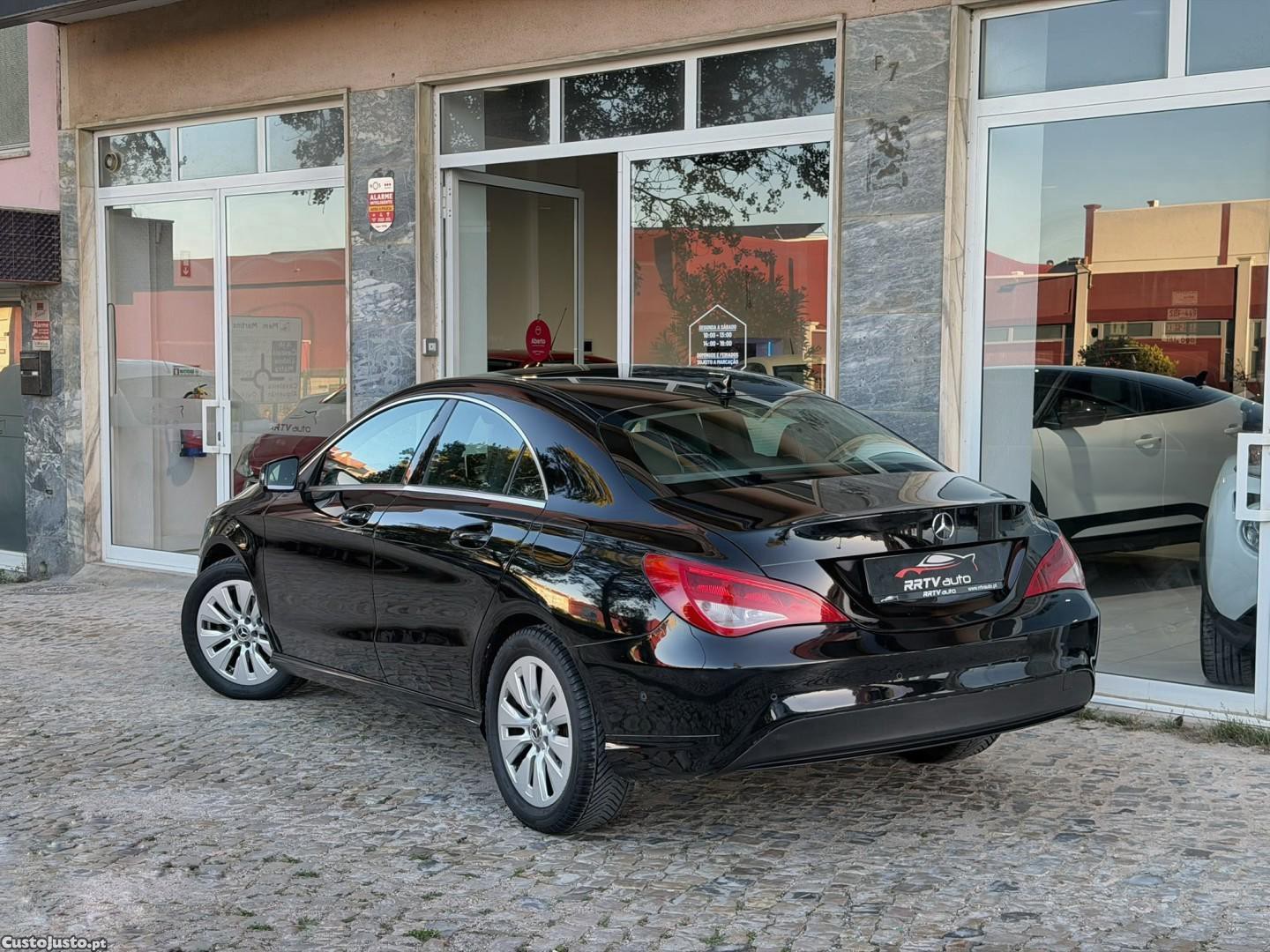 Mercedes-Benz CLA 180 CDi Urban — fotografia 16