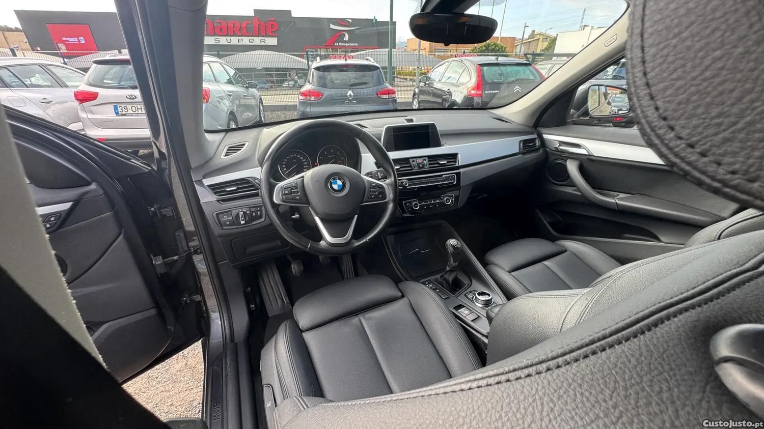 BMW X1 16 d sDrive Line Sport — fotografia 15