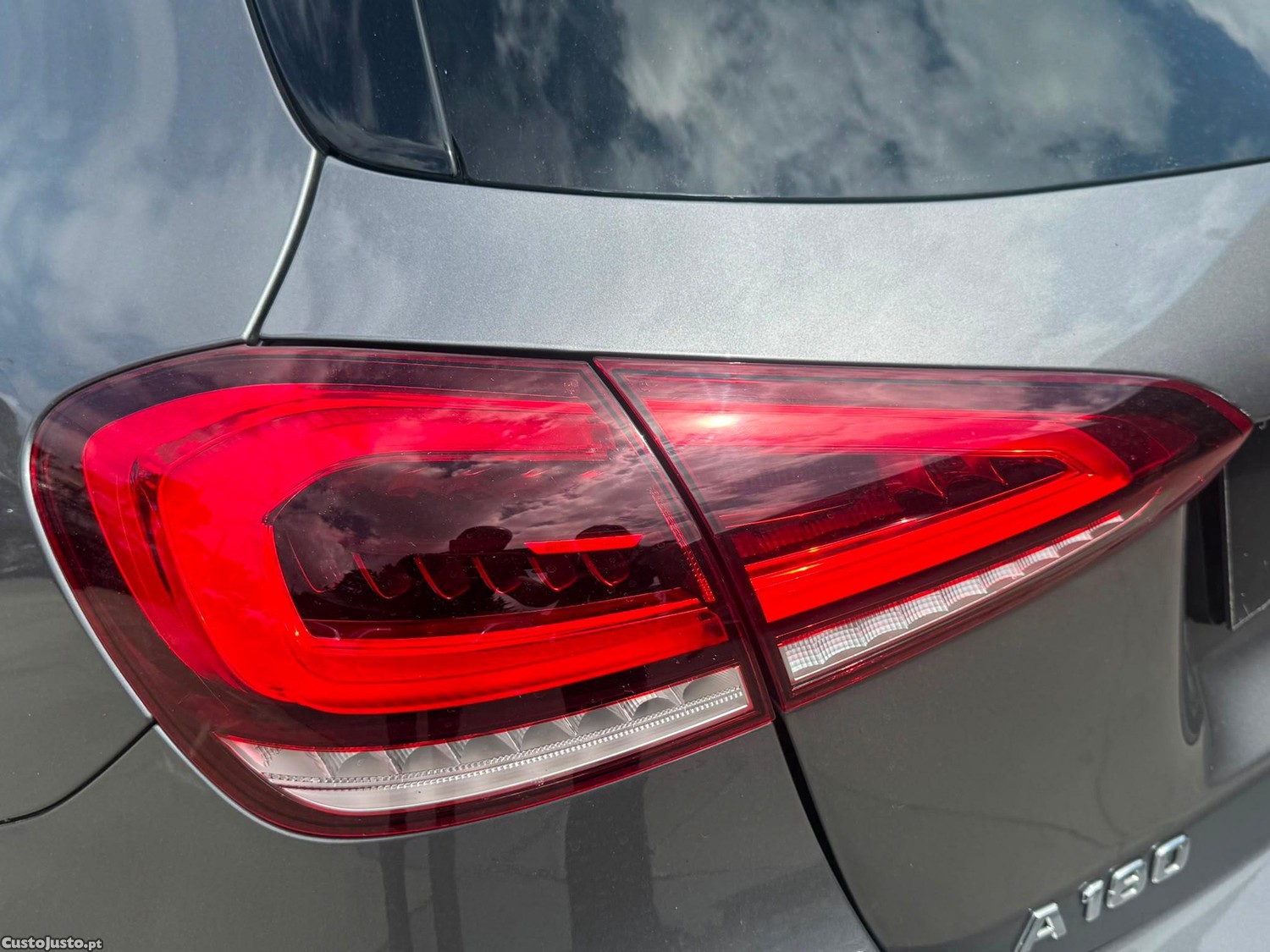 Mercedes-Benz A 180 AMG LINE ECRA FULL LED — fotografia 19