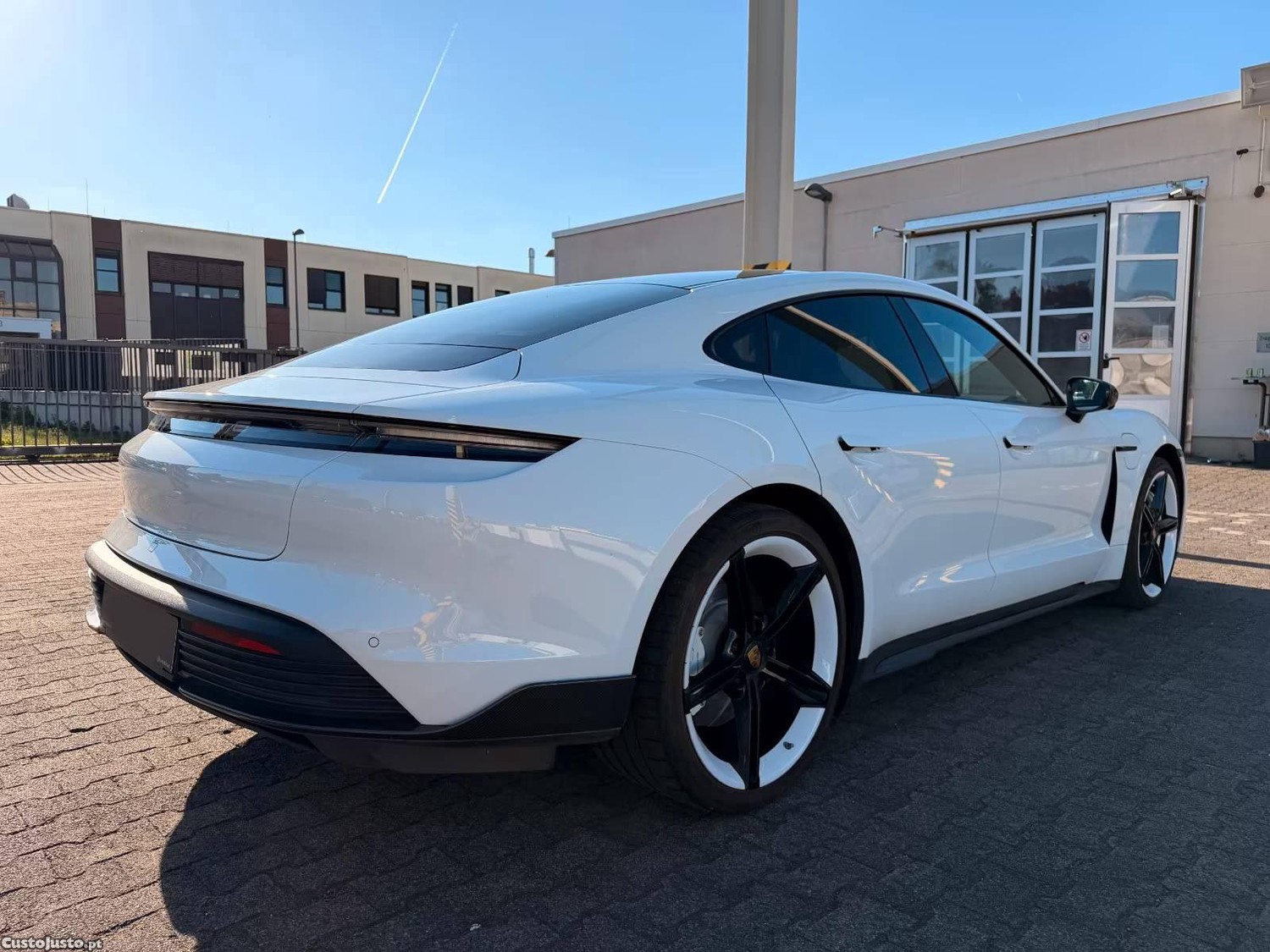Porsche Taycan Carbon — fotografia 19