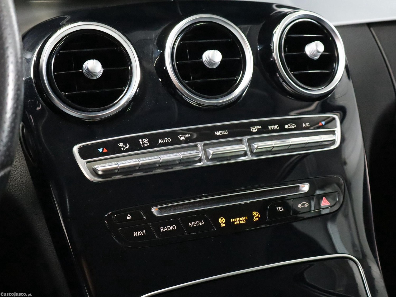 Mercedes-Benz C 220 d Avantgarde Aut. — fotografia 3