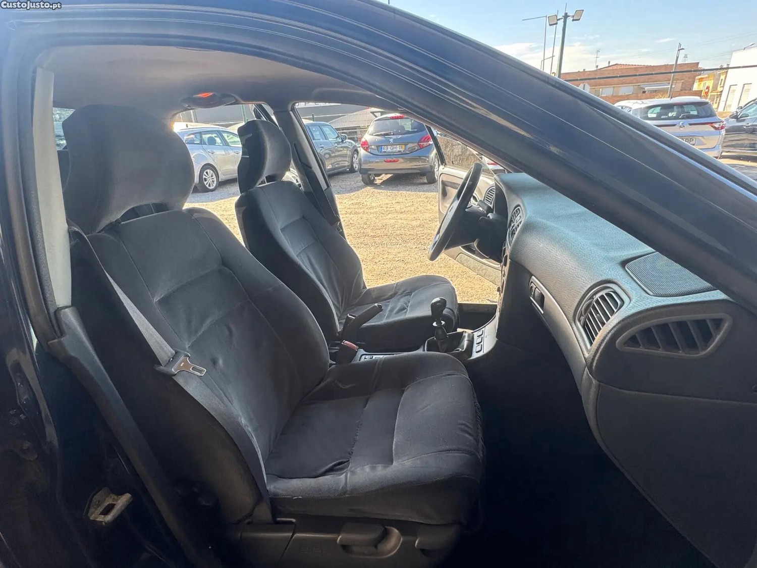 Volvo S40 1.6 — fotografia 14