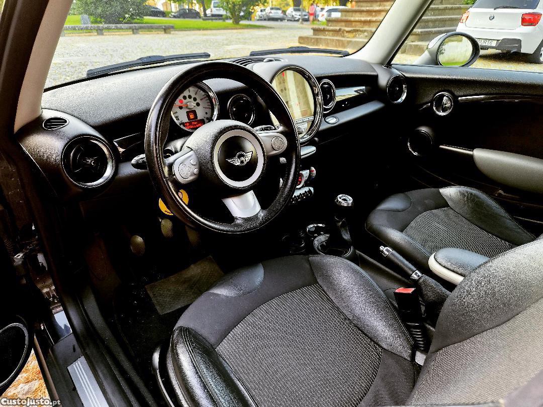 MINI Cooper 1.6 Diesel 110cv — fotografia 6