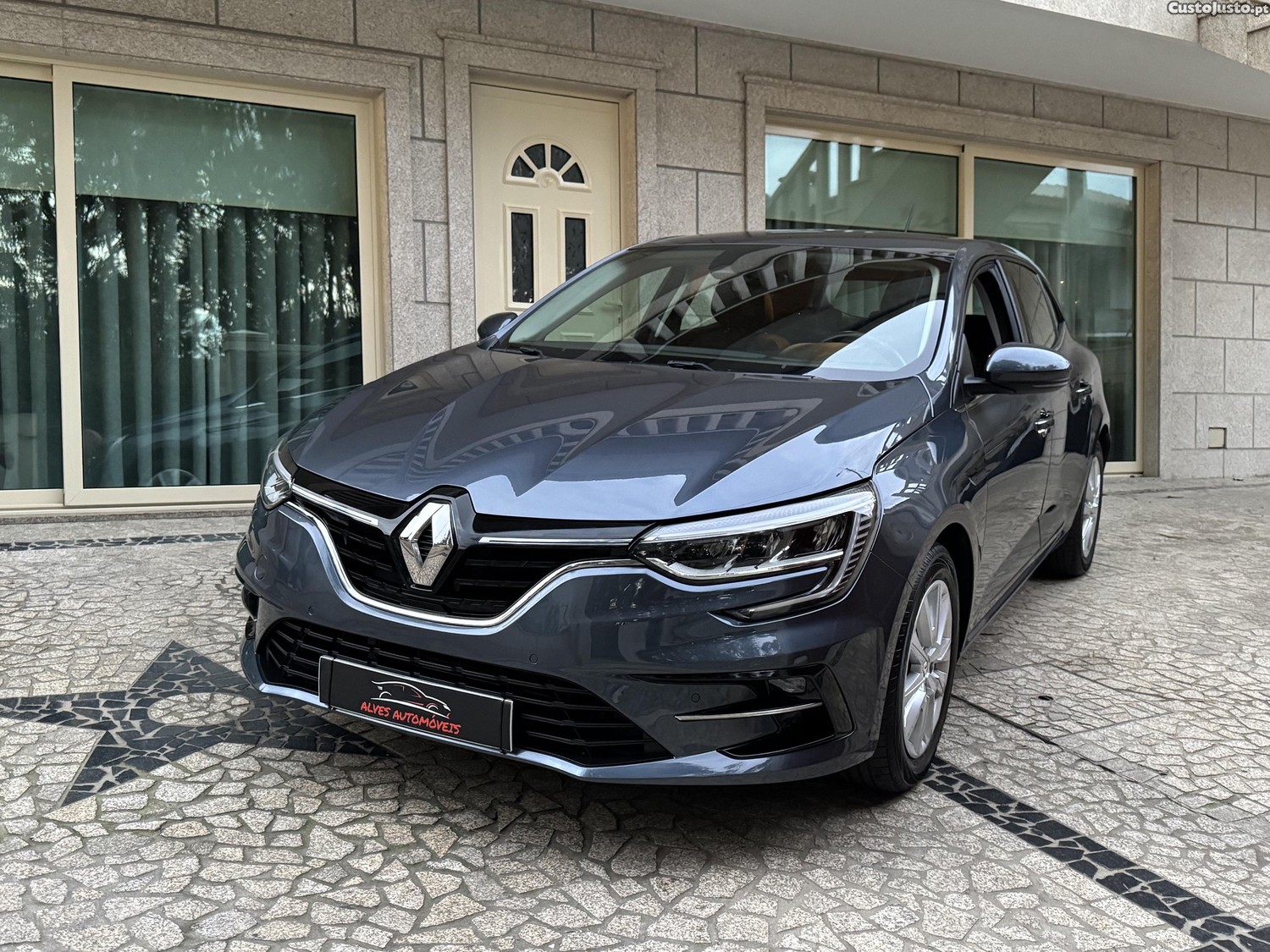 Renault Mégane 1.0 115cv 2021 23,449km — fotografia 9