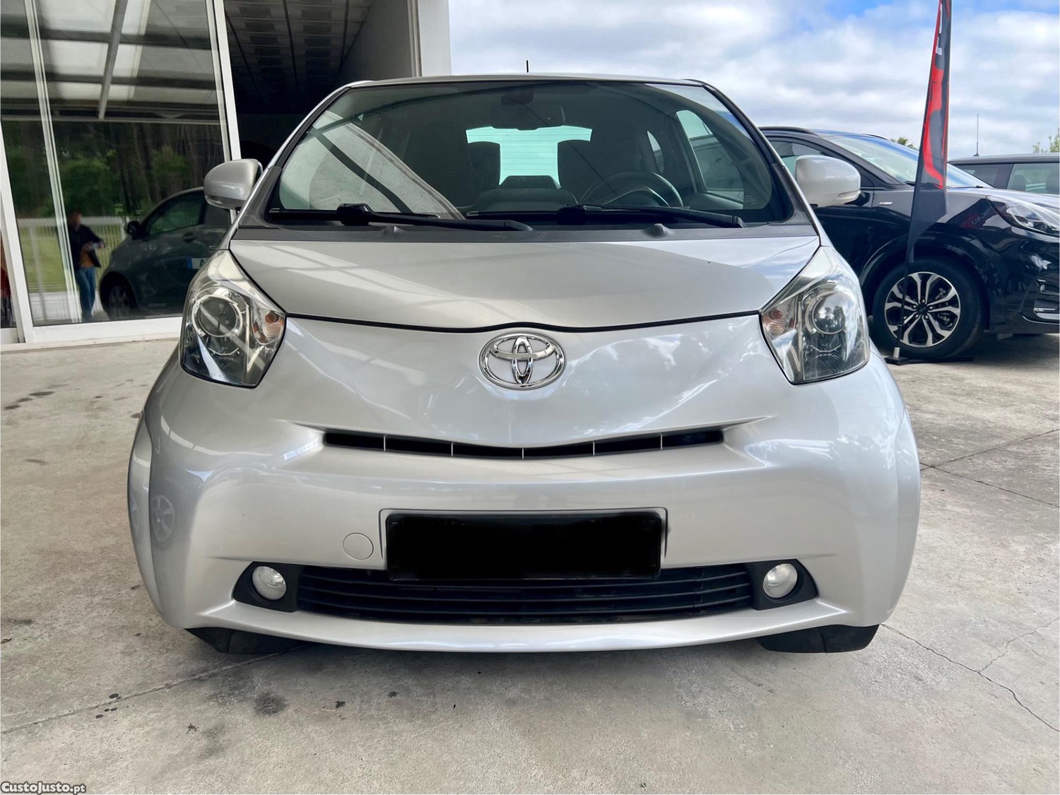 Toyota iQ 1.0 VVT-i + - 09 foto 2