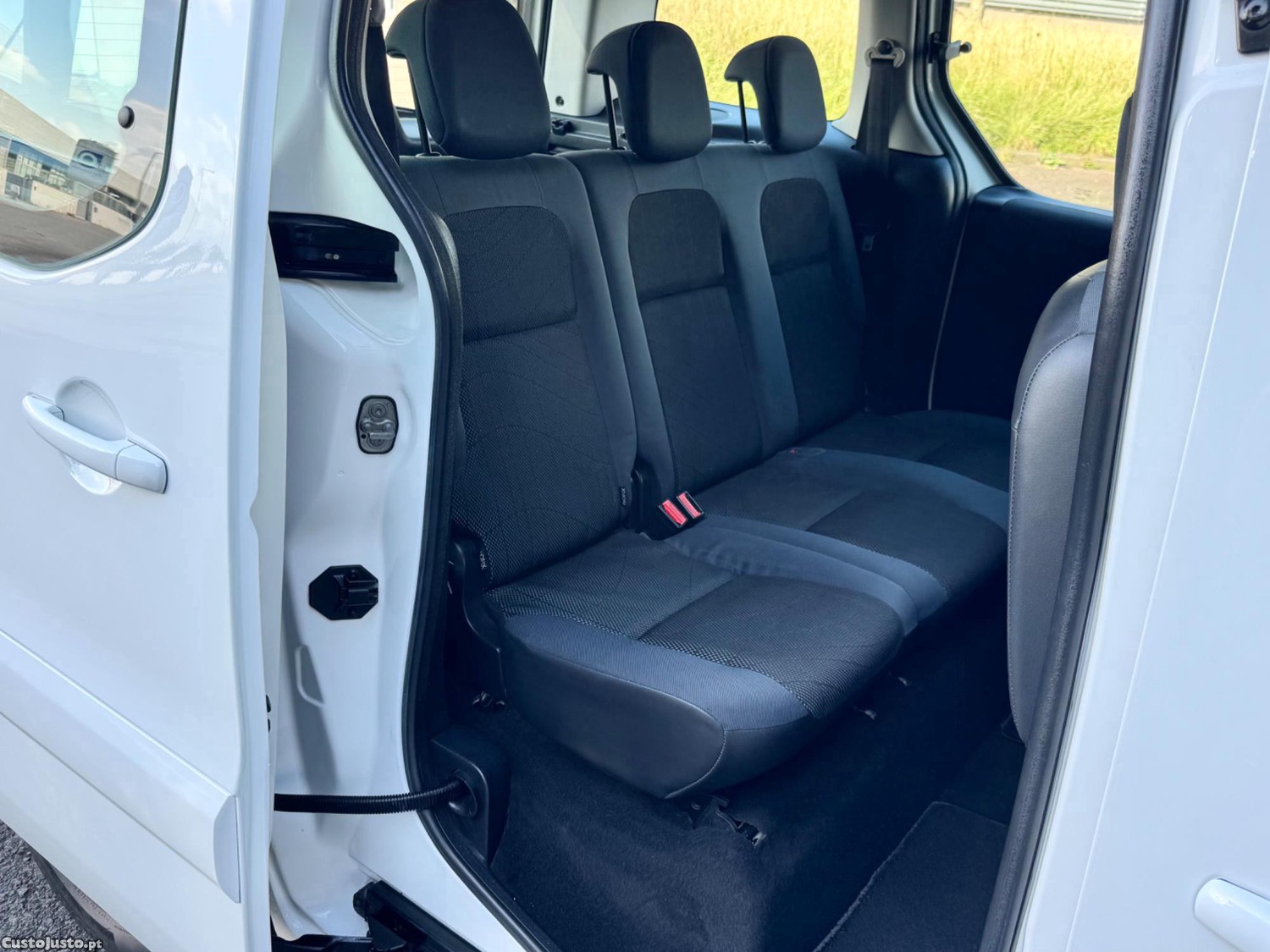 Peugeot Partner 1600 HDI 90CV 5 Lugares C/Nova — fotografia 3