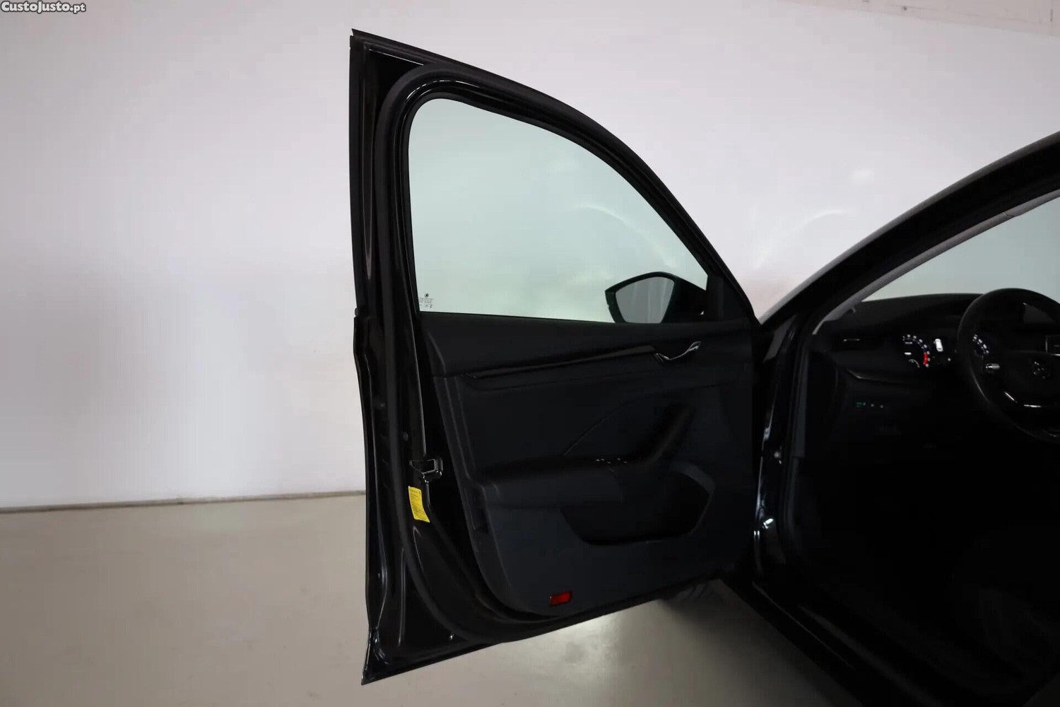Skoda Octavia 2.0 TDI Scout DSG 4x4 — fotografia 7